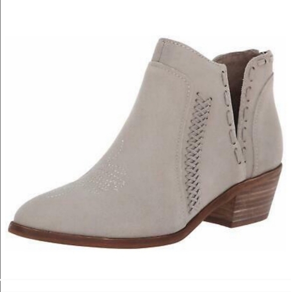 Vince Camuto Presita Booties - Picture 1 of 8